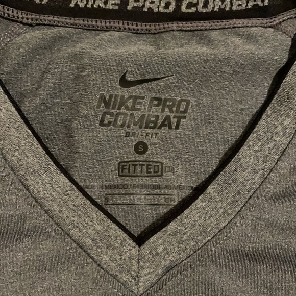 Nike size small pro combat dri fit fitted workout t shirt - Picture 2 of 3